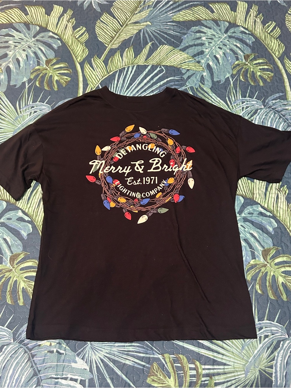 Comical Christmas Tee - Unisex!